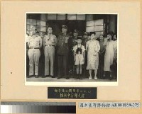藏品(白崇禧與周志柔檢閱傘兵隊)的圖片